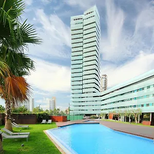 apartment-passeig-garcia-faria-barcelona.topbarcelonahotels.com/